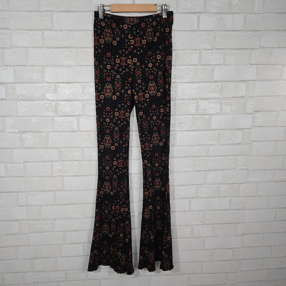 SO high rise flare cute floral printed pants